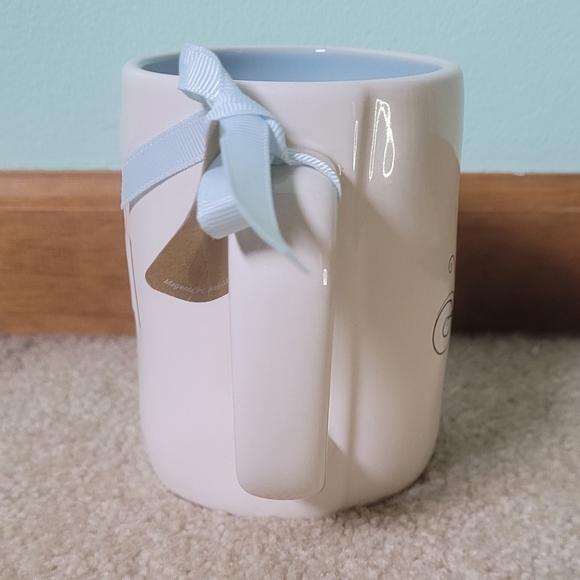 Rae Dunn Disney Cinderella mug - Picture 3 of 6